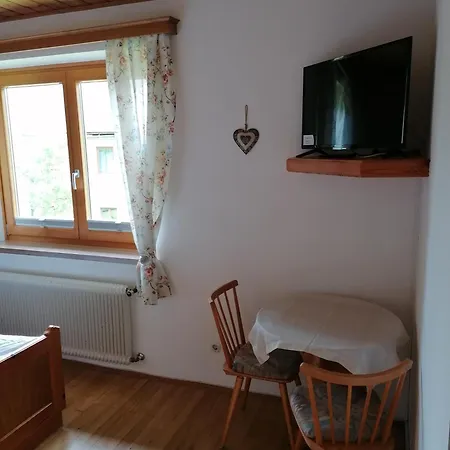 Gaestehaus Holzfeind הרמגור