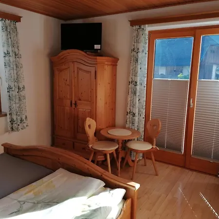 בית הארחה Gaestehaus Holzfeind